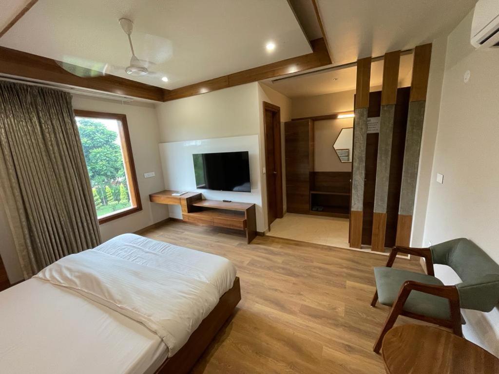 Hotel Endora Патіала Екстер'єр фото